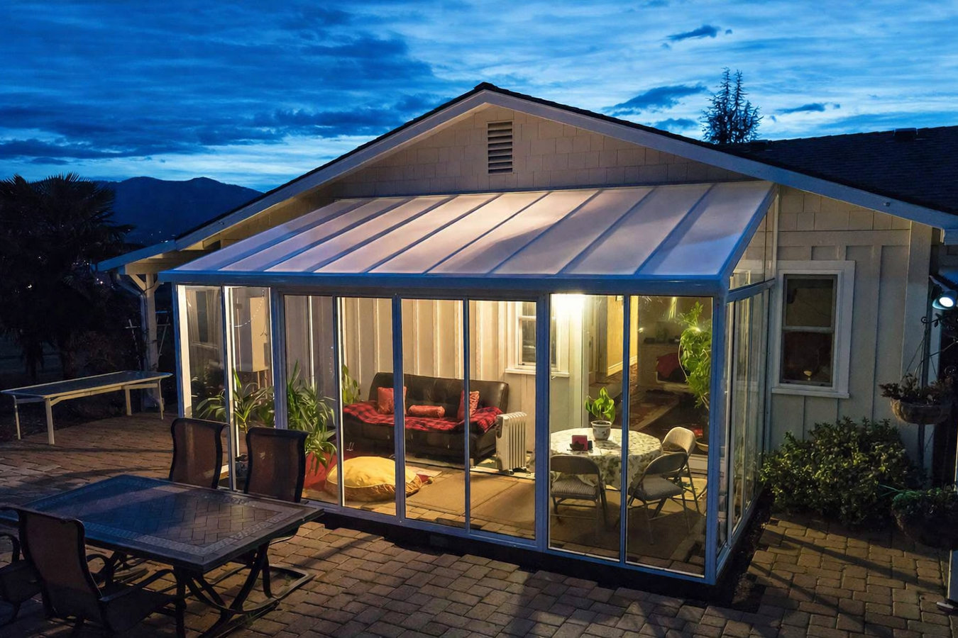 Enclosed patio rooms
